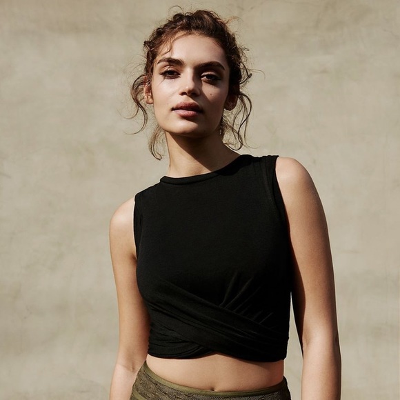 BNWT Free People Undertow Surplice Workout Top - Picture 1 of 4